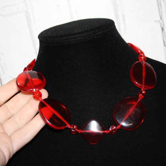 Beautiful clear red statement necklace 18-20" - Picture 3 of 5